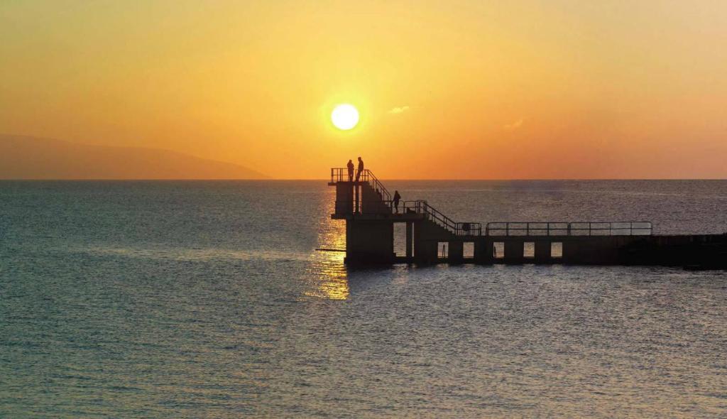 Seashore Lodge Guesthouse Galway Dış mekan fotoğraf