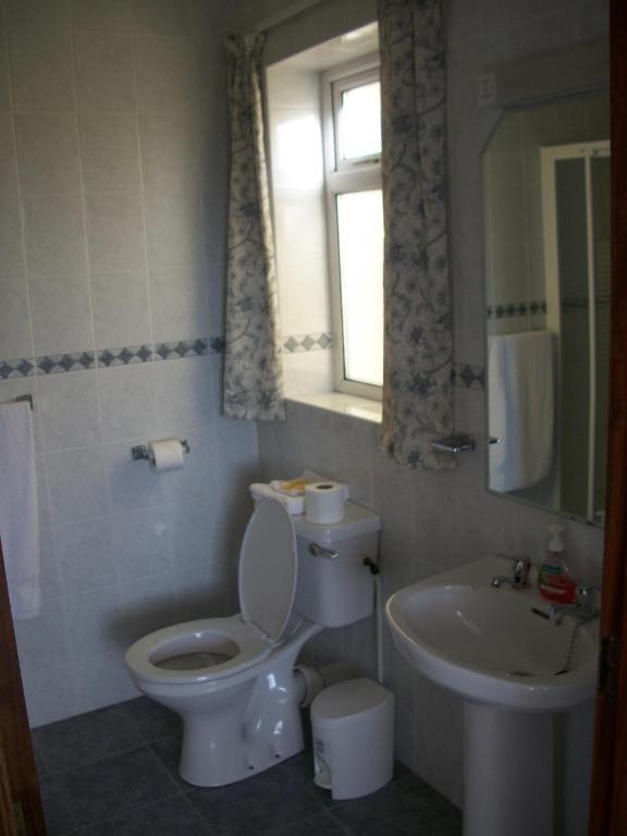 Seashore Lodge Guesthouse Galway Oda fotoğraf